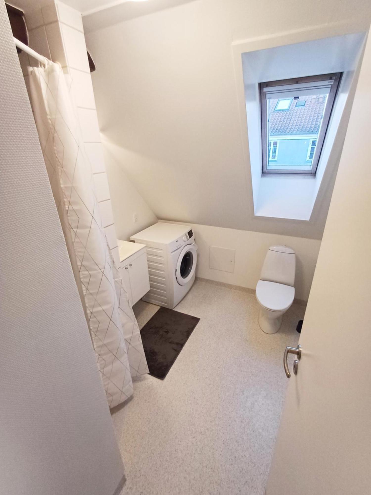 Large Double Room In The Center Of City 란데르스 외부 사진